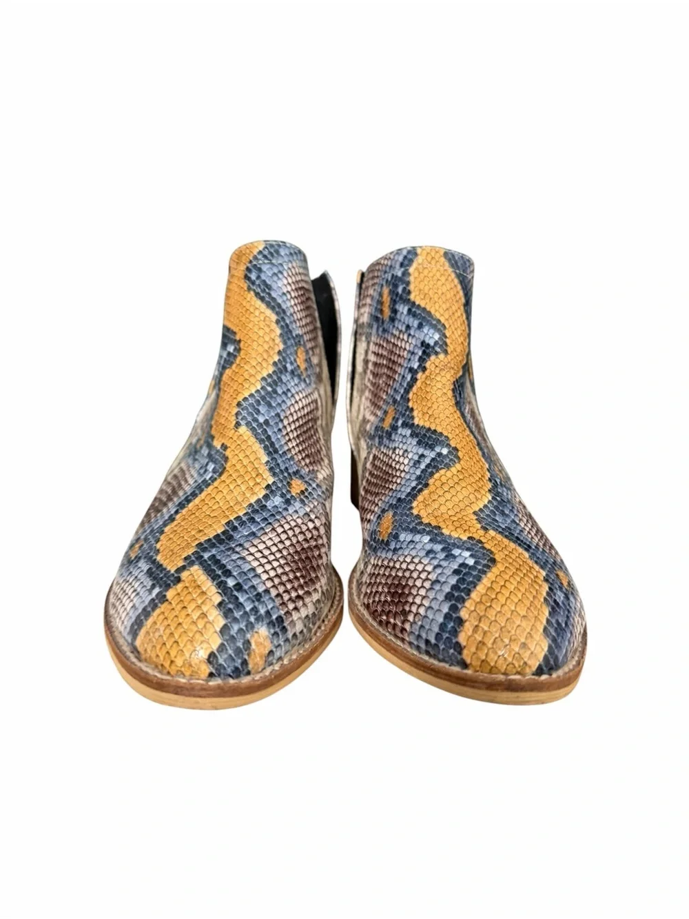 ARider Girl Avery Faux Snakeskin Ankle Boots V-cutout Stacked Block Heel 8.5
